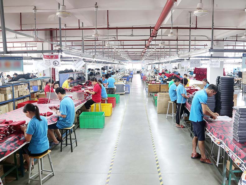 书包厂家-选恩典皮具